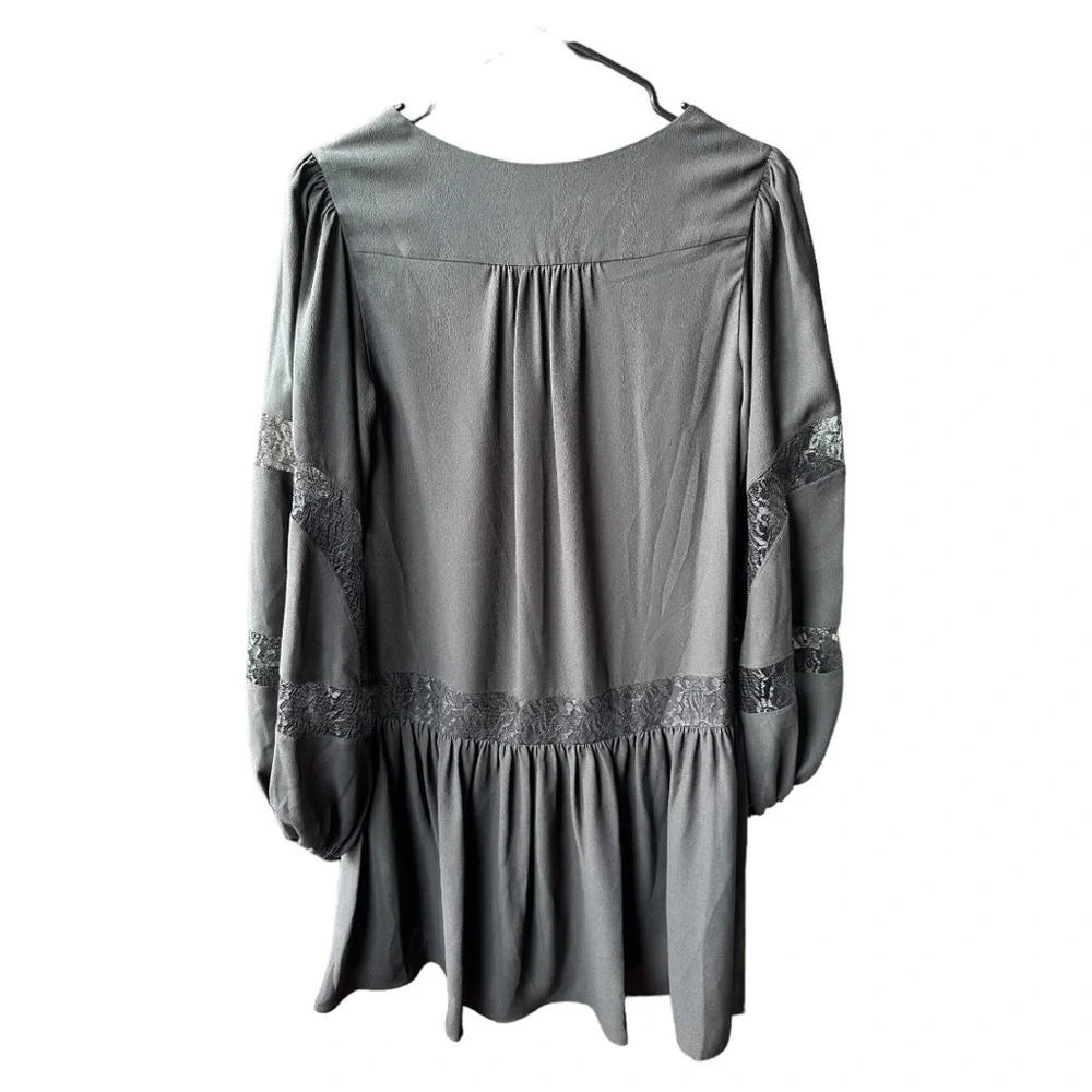 NWT Elizabeth & James dress